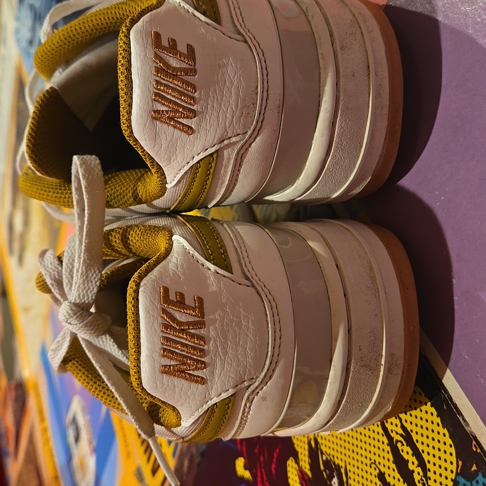 Nike White and Gold Athletic Shoes - Picture 3 of 6